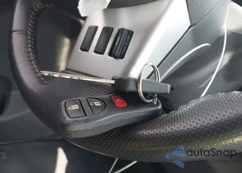 2019 Nissan Frontier Pro-4X z USA, uszkodzony, nr VIN 1N6AD0EV0KN881833